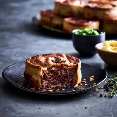 Traditional Fullblood Wagyu Beef & Onion Pie Vic's x Broomfields - 2 Pieces