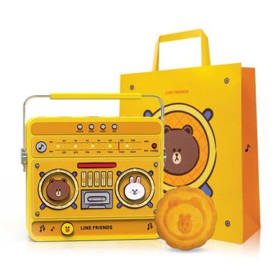 Hong Kong MX x Line Friends Radio Mooncake Giftbox (Creamy Custard Mooncake) - 4 Pieces, 600g