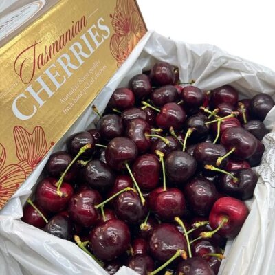 Tasmanian Dark Cherries 34mm+ Gift Box - 2kg