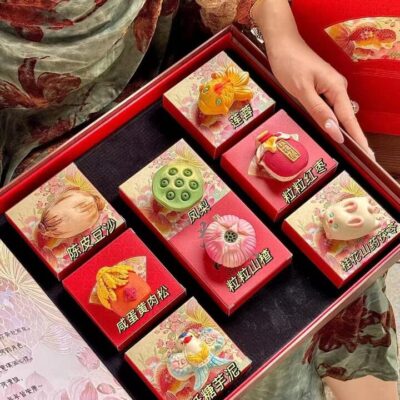 YOONA Baking Lotus Breeze Mid‑Autumn Mooncake Gift Box 8 Pieces with Gift Bag